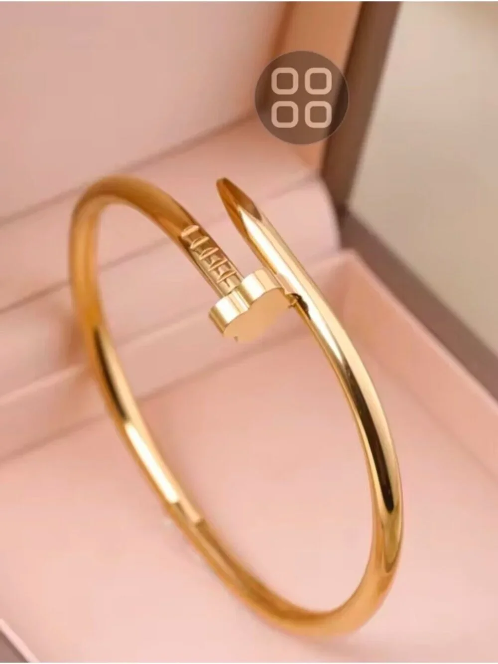 Yellow Gold Clover Nail-Style Bangle Bracelet
